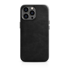 Заредете изображение във визуализатора на галерията – iCarer Oil Wax Premium Leather Case iPhone 14 Pro Magnetic Leather Case with MagSafe Black (WMI14220702-BK) - TopMag

