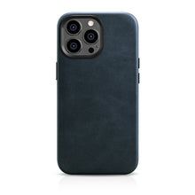 Заредете изображение във визуализатора на галерията – iCarer Oil Wax Premium Leather Case iPhone 14 Pro Magnetic Leather Case with MagSafe Dark Blue (WMI14220702-BU) - TopMag
