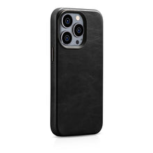 Заредете изображение във визуализатора на галерията – iCarer Oil Wax Premium Leather Case Leather Case for iPhone 14 Pro Max Magnetic with MagSafe black (WMI14220704-BK) - TopMag
