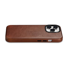 Заредете изображение във визуализатора на галерията – iCarer Oil Wax Premium Leather Case Leather Case for iPhone 14 Pro Max Magnetic with MagSafe brown (WMI14220704-RB) - TopMag

