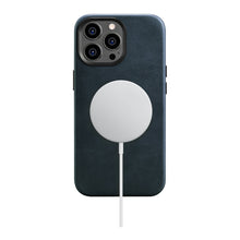 Заредете изображение във визуализатора на галерията – iCarer Oil Wax Premium Leather Case iPhone 14 Pro Max Magnetic Leather Case with MagSafe Dark Blue (WMI14220704-BU) - TopMag
