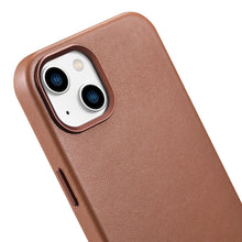 Заредете изображение във визуализатора на галерията – iCarer Case Leather genuine leather case cover for iPhone 14 brown (WMI14220705-BN) (MagSafe Compatible) - TopMag
