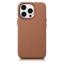 Заредете изображение във визуализатора на галерията – iCarer Case Leather Genuine Leather Case Cover for iPhone 14 Pro Max Brown (WMI14220708-BN) (MagSafe Compatible) - TopMag
