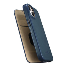 Заредете изображение във визуализатора на галерията – iCarer CE Oil Wax Premium Leather Folio Case Leather Case for iPhone 14 Flip Magnetic MagSafe Blue (AKI14220705-BU) - TopMag
