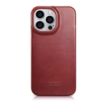 Заредете изображение във визуализатора на галерията – iCarer CE Oil Wax Premium Leather Folio Case Leather Case for iPhone 14 Pro Max Flip Magnetic MagSafe Red (AKI14220708-RD) - TopMag

