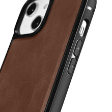 Заредете изображение във визуализатора на галерията – iCarer Leather Oil Wax case with genuine leather cover for iPhone 14 (MagSafe compatible) brown (WMI14220717-BN) - TopMag
