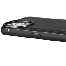 Заредете изображение във визуализатора на галерията – iCarer Leather Oil Wax Genuine Leather Case for iPhone 14 Pro (MagSafe Compatible) black (WMI14220718-BK) - TopMag
