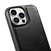 Заредете изображение във визуализатора на галерията – iCarer Leather Oil Wax Genuine Leather Case for iPhone 14 Pro (MagSafe Compatible) black (WMI14220718-BK) - TopMag
