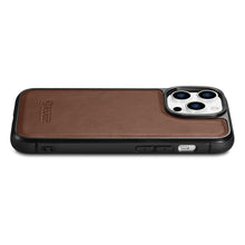 Заредете изображение във визуализатора на галерията – iCarer Leather Oil Wax case with genuine leather for iPhone 14 Pro Max (MagSafe compatible) brown (WMI14220720-BN) - TopMag
