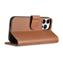 Заредете изображение във визуализатора на галерията – iCarer Wallet Case 2in1 iPhone 14 Pro Flip Leather Cover Anti-RFID Brown (WMI14220726-BN) - TopMag
