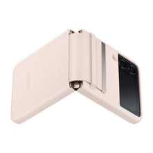 Заредете изображение във визуализатора на галерията – Samsung Flap Leather Cover Case for Galaxy Z Flip4 Peach (EF-VF721LPEGWW) - TopMag
