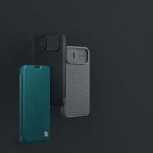 Заредете изображение във визуализатора на галерията – Nillkin Qin Pro Leather Case-plain leather iPhone 14 6.1 2022 Exuberant Green
