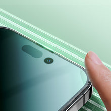 Заредете изображение във визуализатора на галерията – Joyroom Knight Green Glass for iPhone 14 Plus with Full Screen Anti Blue Light Filter (JR-G03) - TopMag
