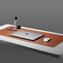 Заредете изображение във визуализатора на галерията – Spigen LD302 DESK PAD BROWN - TopMag
