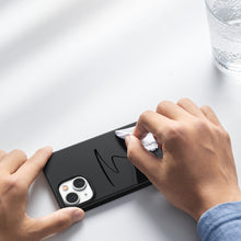 Заредете изображение във визуализатора на галерията – Ugreen LP626 Silky Silicone Protective Case Rubber Flexible Silicone Phone Case for iPhone 14 Plus Black (90920) - TopMag
