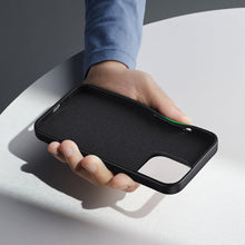 Заредете изображение във визуализатора на галерията – Ugreen LP627 Silky Silicone Protective Case Rubber Flexible Silicone Phone Case for iPhone 14 Pro Black (90921) - TopMag
