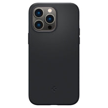 Заредете изображение във визуализатора на галерията – Spigen SILICONE FIT MAG MAGSAFE IPHONE 14 PRO MAX BLACK - TopMag
