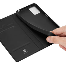 Заредете изображение във визуализатора на галерията – Dux Ducis Skin Pro Moto E22/E22i Black
