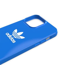 Заредете изображение във визуализатора на галерията – Adidas OR SnapCase Trefoil iPhone 13 Pro Max 6,7" niebieski/bluebird 47131 - TopMag
