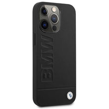Заредете изображение във визуализатора на галерията – Etui BMW BMHMP14LSLLBK iPhone 14 Pro 6,1" czarny/black hardcase Signature Logo Imprint Magsafe

