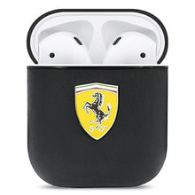 Заредете изображение във визуализатора на галерията – Ferrari FESA2LEBK AirPods cover black / black On Track Leather - TopMag
