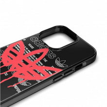 Заредете изображение във визуализатора на галерията – Adidas OR Snap Case Summer Graffiti iPhone 13 Pro/ 13 61" czarny/black 47805
