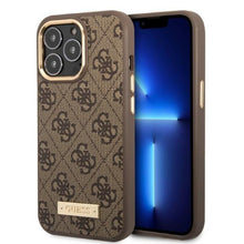 Заредете изображение във визуализатора на галерията – Guess GUHMP13LU4GPRW iPhone 13 Pro / 13 6.1 "brown / brown hard case 4G Logo Plate MagSafe - TopMag
