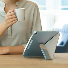 Заредете изображение във визуализатора на галерията – UNIQ etui Camden iPad Air 10,9" (2020) różowy/peony pink Antimicrobial - TopMag
