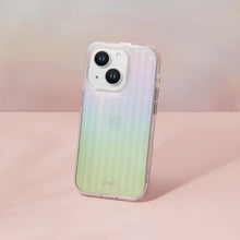 Заредете изображение във визуализатора на галерията – Uniq Coehl Linear iPhone 14 Plus 6.7 "case opal / iridescent - TopMag
