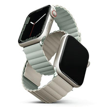 Заредете изображение във визуализатора на галерията – UNIQ pasek Revix Apple Watch Series 4/5/6/7/8/SE/SE2 38/40/41mm. Reversible Magnetic zielony-beżowy/sage-beige - TopMag
