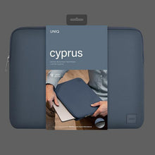 Заредете изображение във визуализатора на галерията – UNIQ torba Cyprus laptop Sleeve 14" niebieski/abyss blue Water-resistant Neoprene - TopMag
