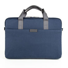 Заредете изображение във визуализатора на галерията – UNIQ torba Stockholm laptop Sleeve 16" niebieski/abyss blue - TopMag
