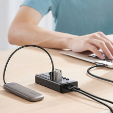 Заредете изображение във визуализатора на галерията – Ugreen multifunctional HUB 7in1 USB Type C - 7x USB Type A 3.0 PD DC 12V gray (CM481) - TopMag
