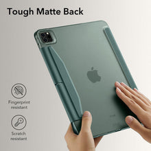 Заредете изображение във визуализатора на галерията – ESR ASCEND TRIFOLD IPAD PRO 11 2021 / 2022 FOREST GREEN
