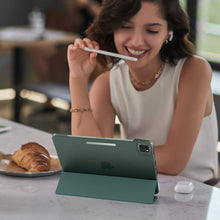 Заредете изображение във визуализатора на галерията – ESR ASCEND TRIFOLD IPAD PRO 11 2021 / 2022 FOREST GREEN
