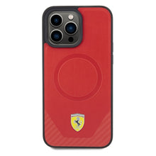 Заредете изображение във визуализатора на галерията – Original FERRARI hardcase Carbon Metal Logo MagSafe FEHMP15XPTER do Iphone 15 Pro Max Red
