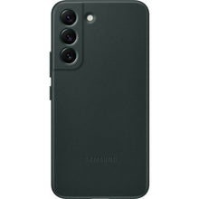 Заредете изображение във визуализатора на галерията – Samsung Leather Cover genuine leather case for Samsung Galaxy S22 green (EF-VS901LGEGWW)
