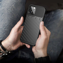 Заредете изображение във визуализатора на галерията – THUNDER Case for IPHONE 15 PRO black
