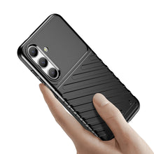 Заредете изображение във визуализатора на галерията – Thunder Case armored case for Samsung Galaxy S24 - black
