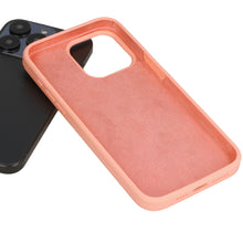 Заредете изображение във визуализатора на галерията – Silicone Lite Case for Iphone 11 peach
