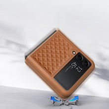 Заредете изображение във визуализатора на галерията – Dux Ducis Venice case for Samsung Galaxy Z Flip 4 leather case brown
