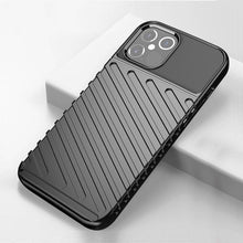 Заредете изображение във визуализатора на галерията – THUNDER Case for IPHONE 15 PRO black
