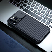 Заредете изображение във визуализатора на галерията – Nillkin CamShield Pro Magnetic Case for Iphone 13 Pro black
