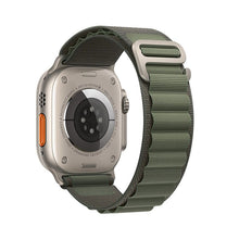 Заредете изображение във визуализатора на галерията – FORCELL F-DESIGN FA13 strap for Apple Watch 38/40/41mm green
