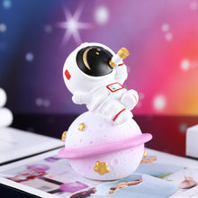 Заредете изображение във визуализатора на галерията – Night lamp L21 Astronaut
