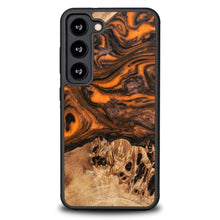 Заредете изображение във визуализатора на галерията – Wood and resin case for Samsung Galaxy S23 Bewood Unique Orange - orange and black

