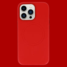 Заредете изображение във визуализатора на галерията – MagSafe Leather Case Iphone 13 Red

