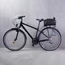 Заредете изображение във визуализатора на галерията – Wozinsky bike carrier bag with shoulder strap 6l black (WBB3BK)
