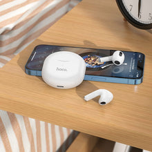 Заредете изображение във визуализатора на галерията – HOCO bluetooth earphones Sonido TWS EW35 white
