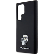 Заредете изображение във визуализатора на галерията – Karl Lagerfeld Silicone Karl&amp;Choupette Metal Pin case for Samsung Galaxy S23 Ultra - black

